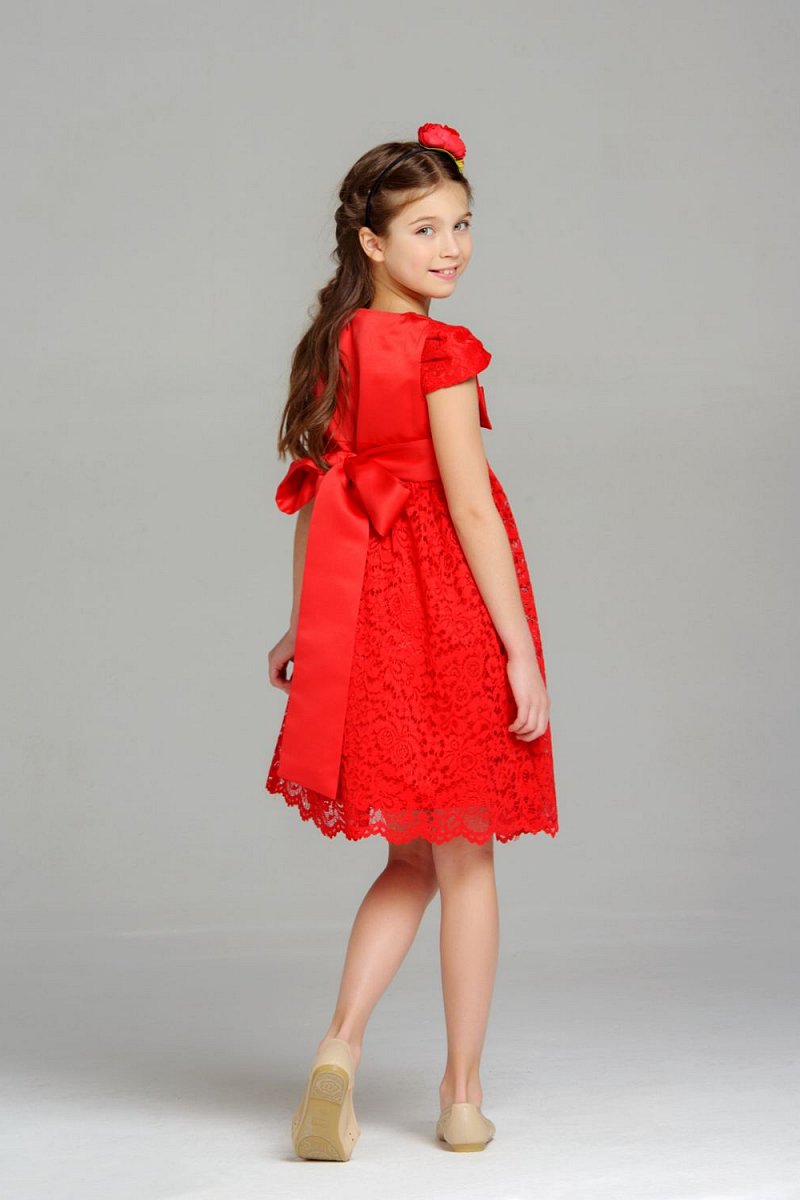 Amanda- saténové šaty s čipkou červené