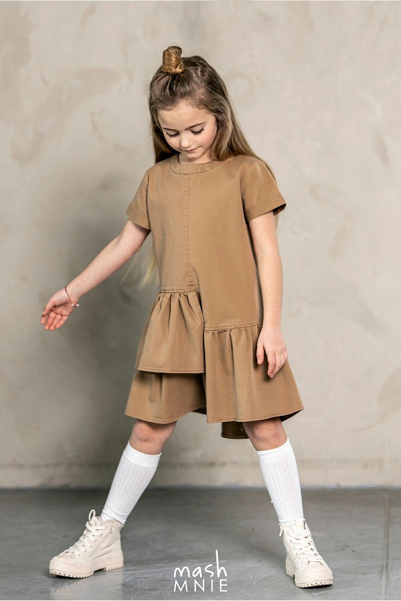 Asymetrické šaty s volánkami dieťa