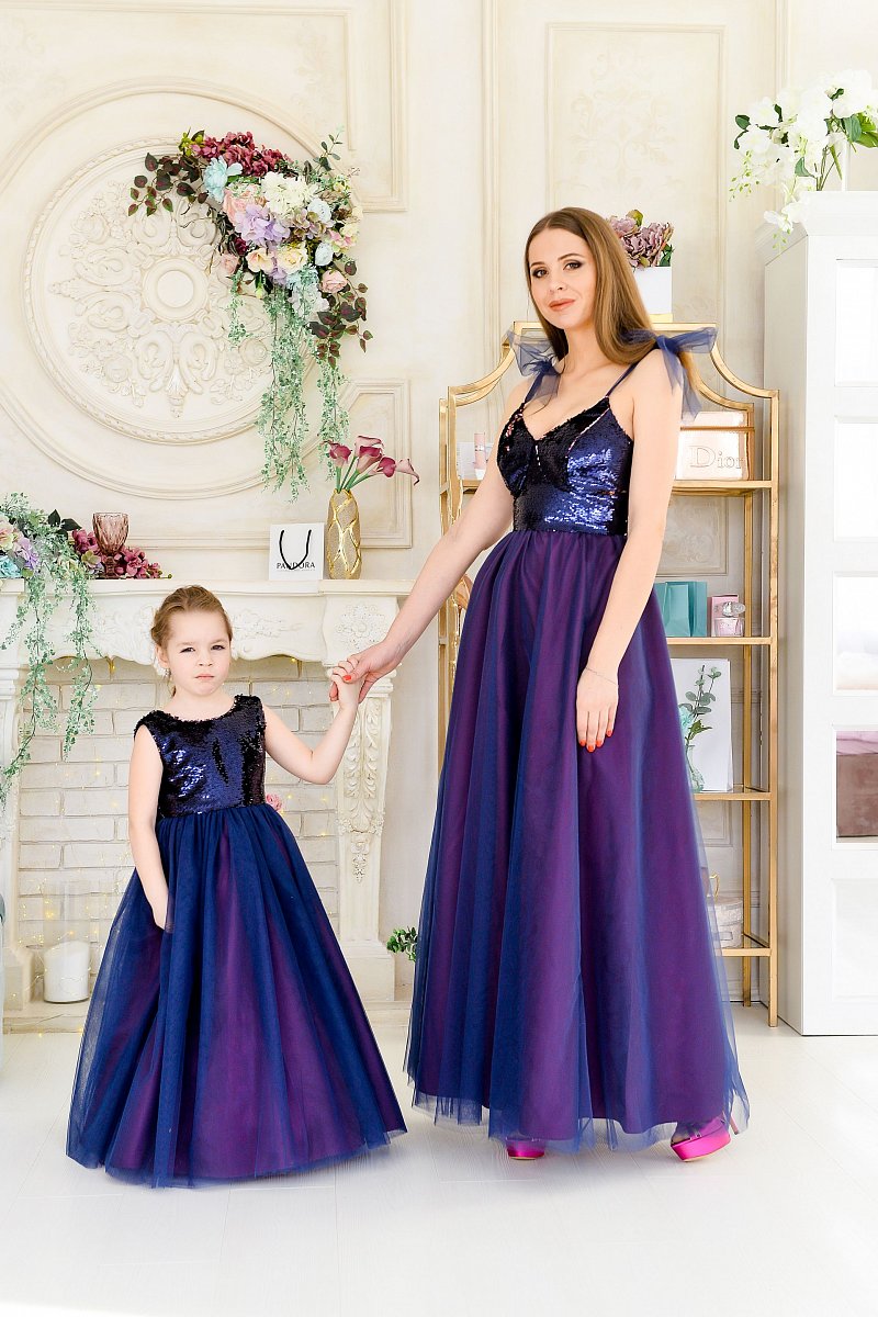 Barbora-dlhé šaty s flitrami tmavo modré