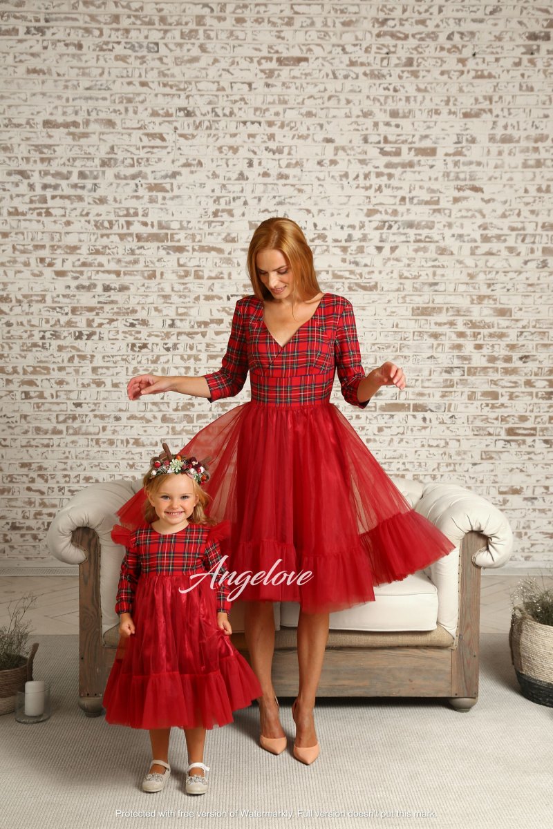 Káro-Šaty s tylovou sukňou červené