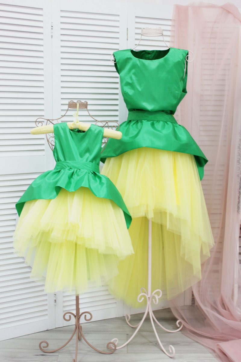 Lolita-šaty s odnímateľným vlakom zeleno žlté